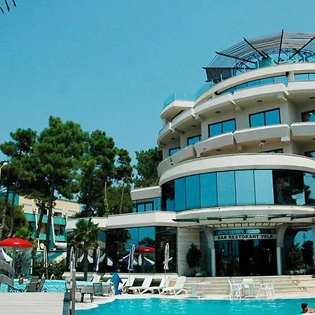 Vela Restaurant * Golem