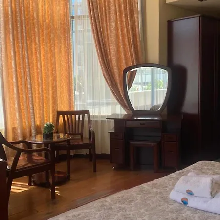 Vela Restaurant Hotell Golem (Tirana)