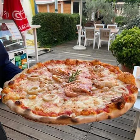 Szálloda Vela Restaurant Golem