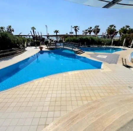 Hotel Vela Restaurant Golem (Tirana)
